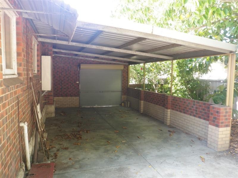 61 Cyril Road, High Wycombe WA 6057