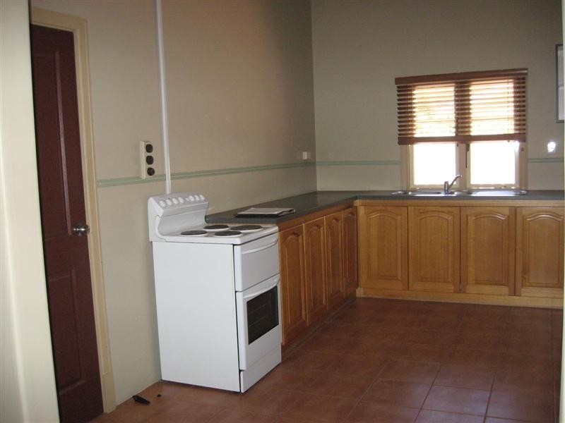 99 Great Eastern Hwy, South Guildford WA 6055