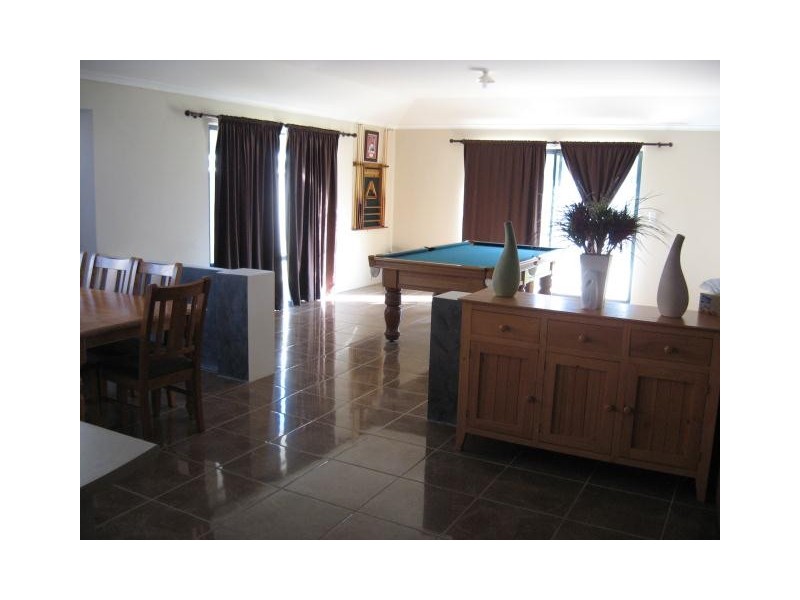 5 Azalea Court, Forrestfield WA 6058