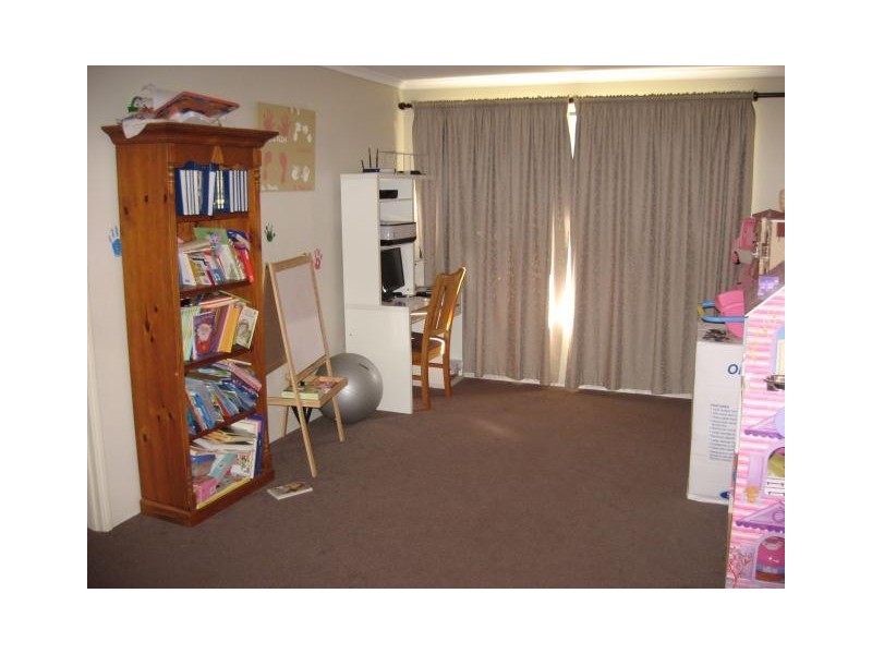 5 Azalea Court, Forrestfield WA 6058