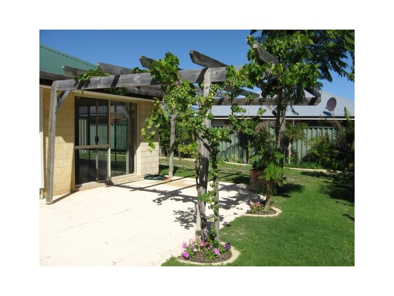 238 Adelaide Street, High Wycombe WA 6057