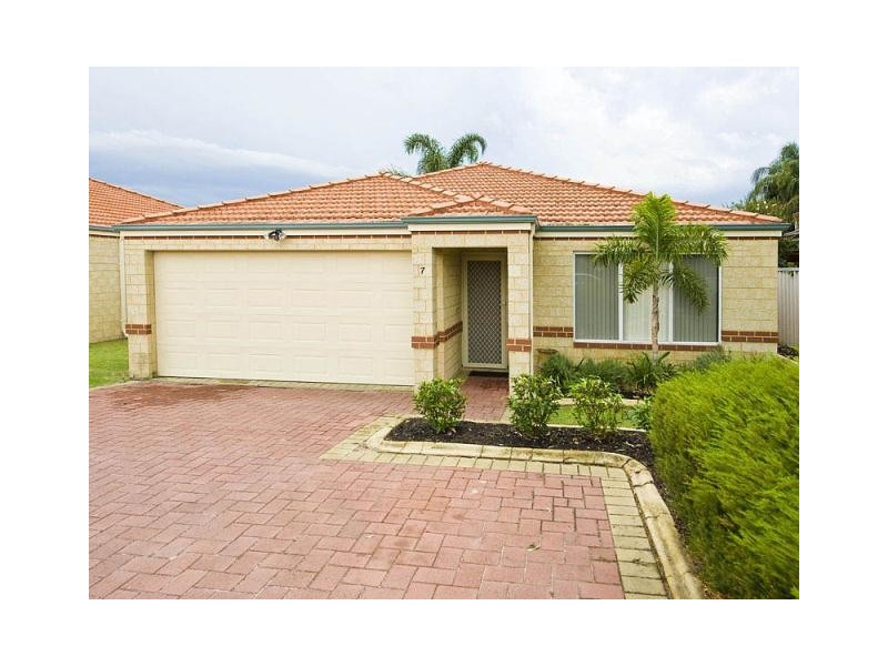 7/7 Warlu Place, High Wycombe WA 6057