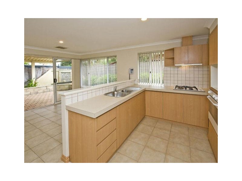 7/7 Warlu Place, High Wycombe WA 6057