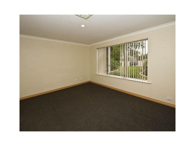 7/7 Warlu Place, High Wycombe WA 6057