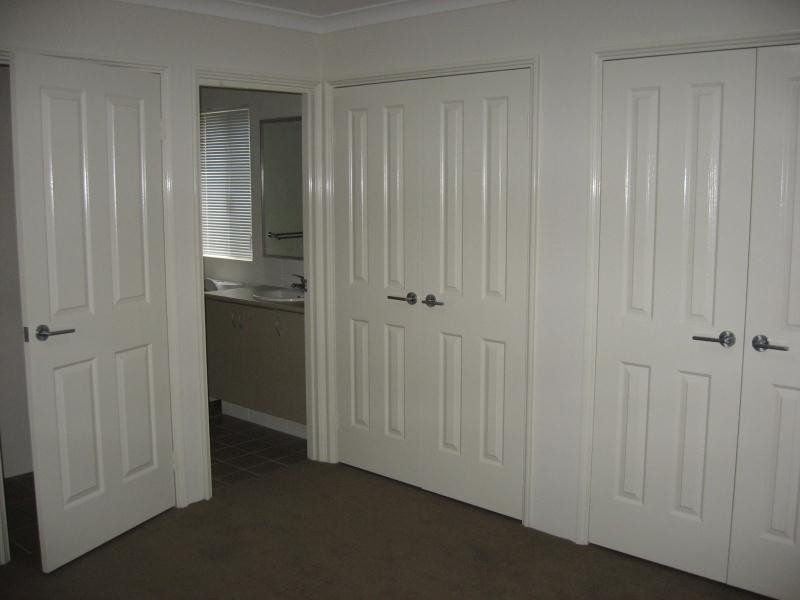 3 / 16 Larwood Crescent, High Wycombe WA 6057