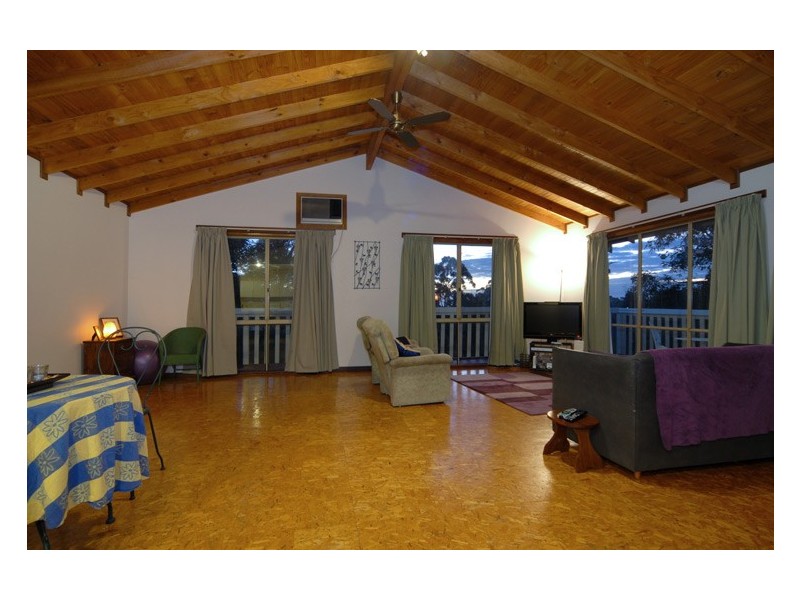 34 Dryandra Crescent, Darlington WA 6070