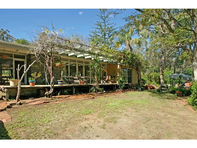 11 Jones Road, Kalamunda WA 6076