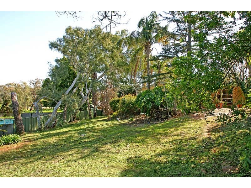 11 Jones Road, Kalamunda WA 6076