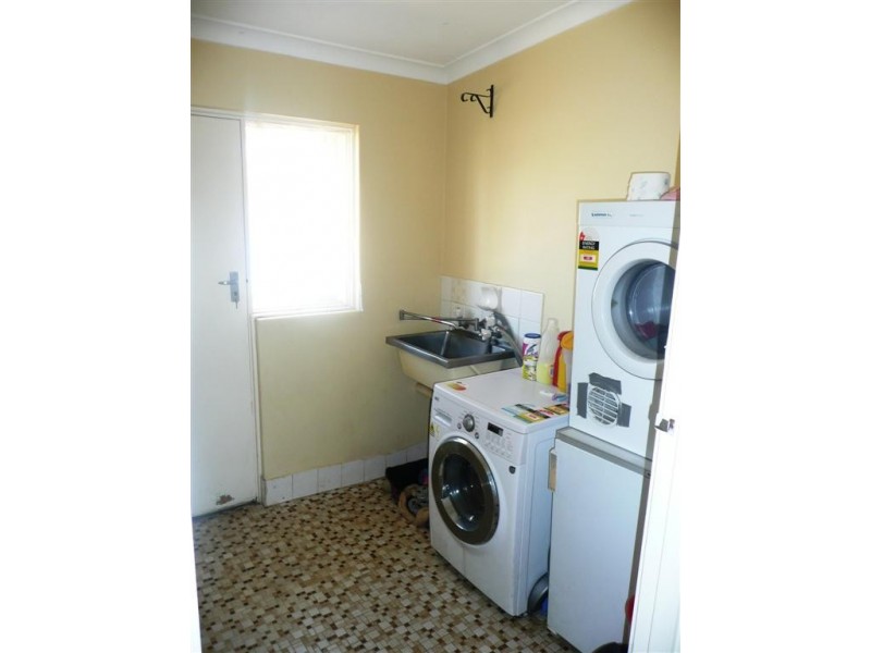 35 Wittenoom Road, High Wycombe WA 6057