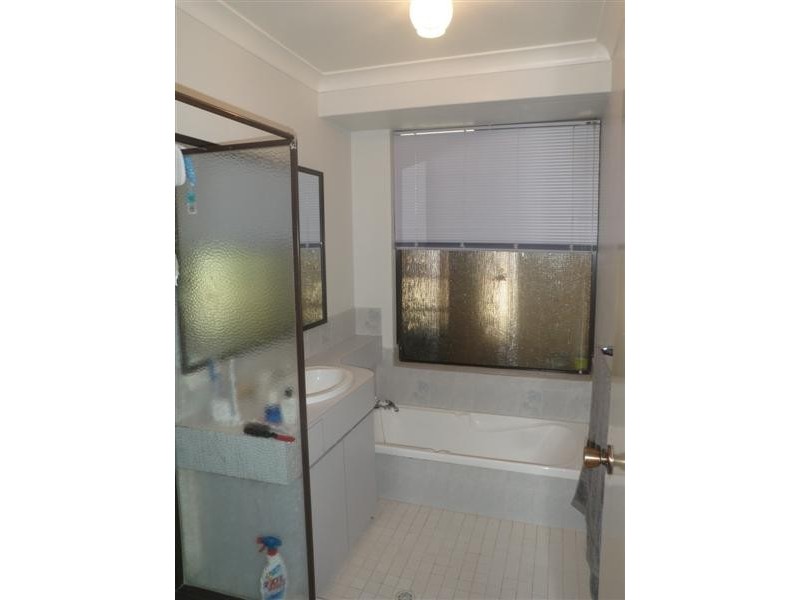 42 Palmer Crescent, High Wycombe WA 6057