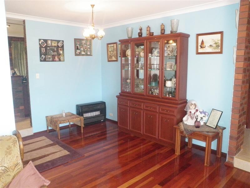 2 Chancery Court, Forrestfield WA 6058