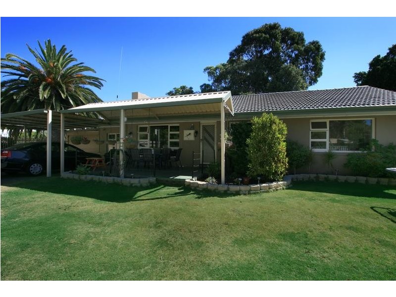 1 Kathleen Close, Maida Vale WA 6057