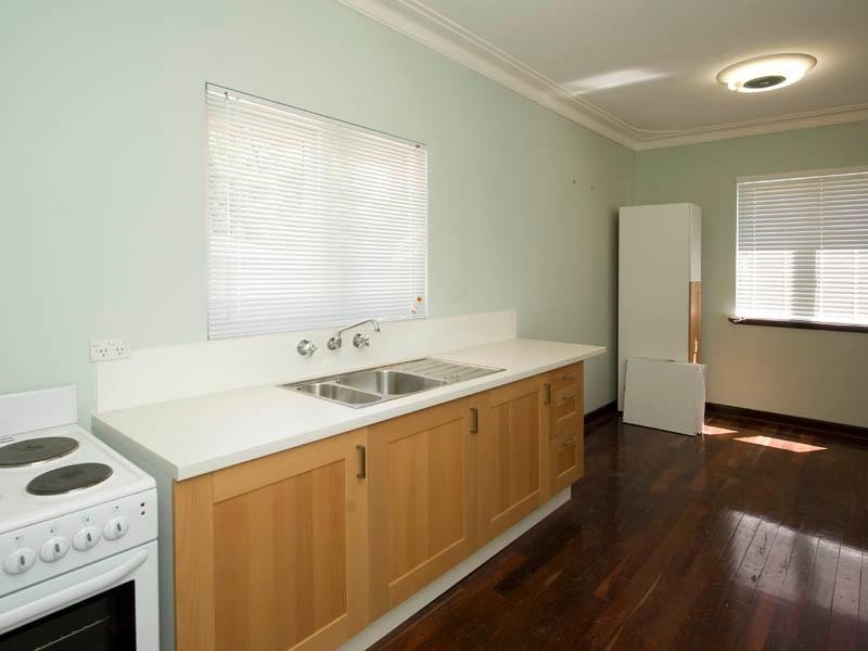 17 Newburn Road, High Wycombe WA 6057