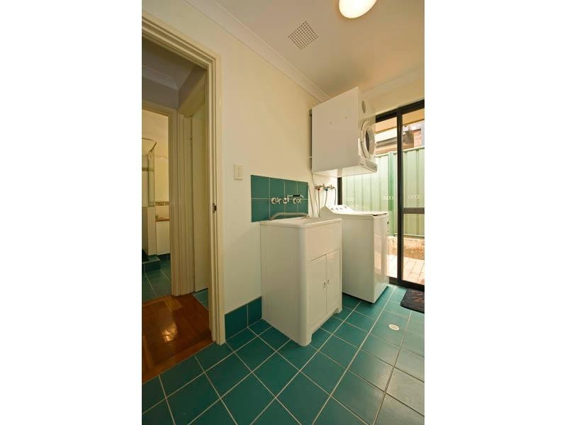 62 Larwood Crescent, High Wycombe WA 6057