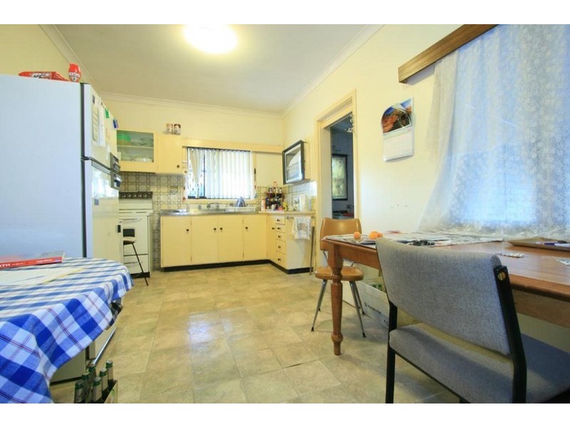 24 Fernan Road, High Wycombe WA 6057