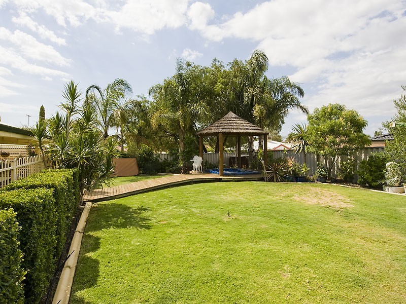 6 Munday Road, High Wycombe WA 6057