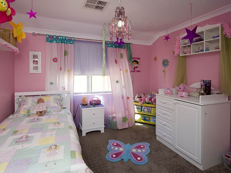 27 Wimbridge Road, Wattle Grove WA 6107