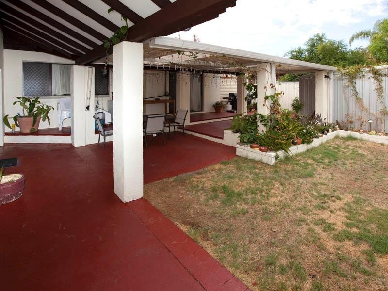 3 Hibiscus Drive, Forrestfield WA 6058