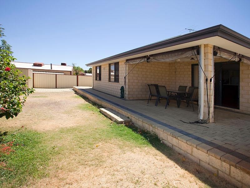 11 Ruby Way, Maida Vale WA 6057