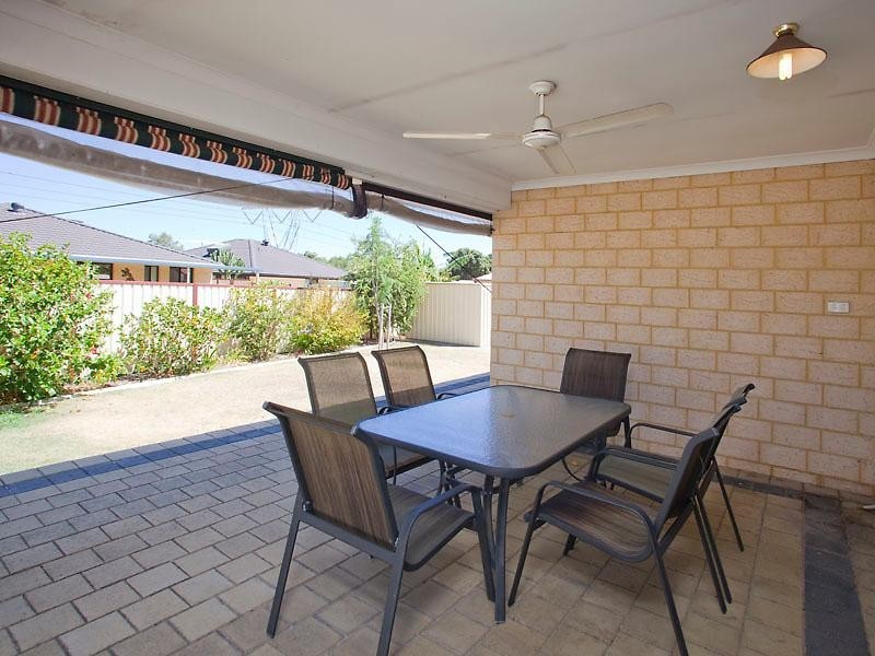 11 Ruby Way, Maida Vale WA 6057