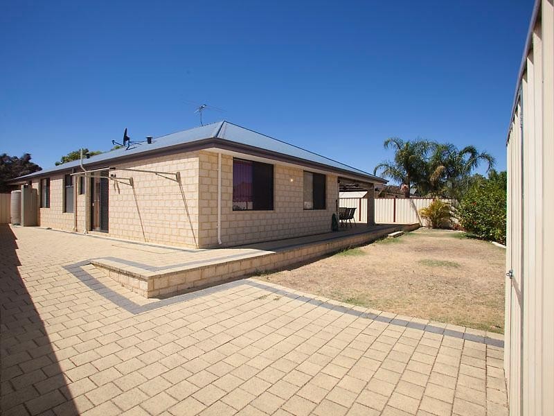 11 Ruby Way, Maida Vale WA 6057