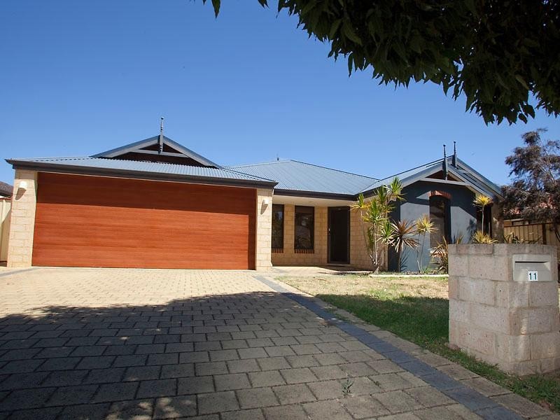 11 Ruby Way, Maida Vale WA 6057