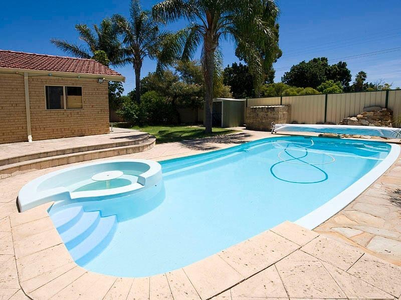 1 Emu Court, High Wycombe WA 6057