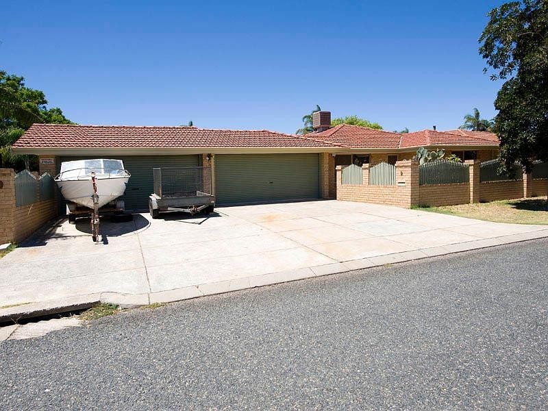 1 Emu Court, High Wycombe WA 6057