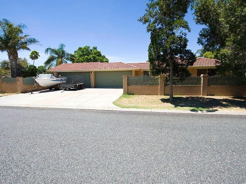 1 Emu Court, High Wycombe WA 6057