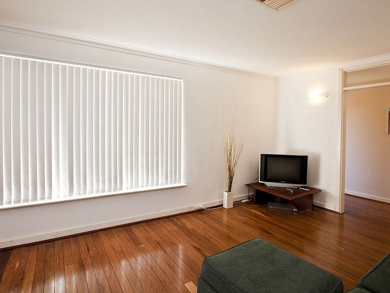 6 Billara Street, Maida Vale WA 6057