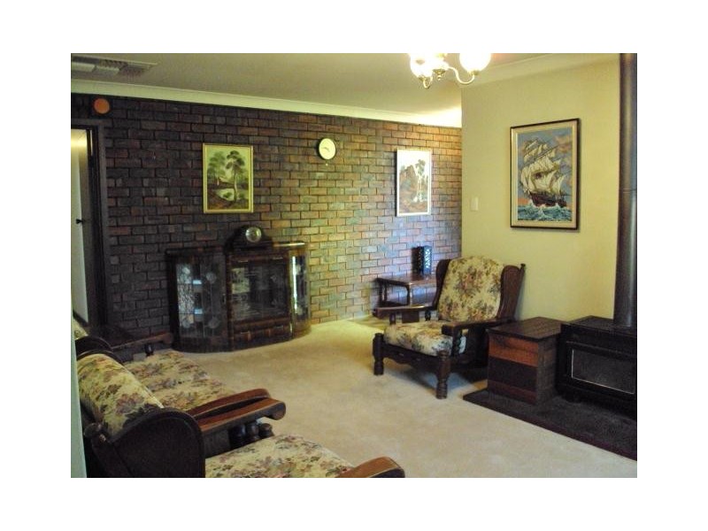 6 Range Court, High Wycombe WA 6057