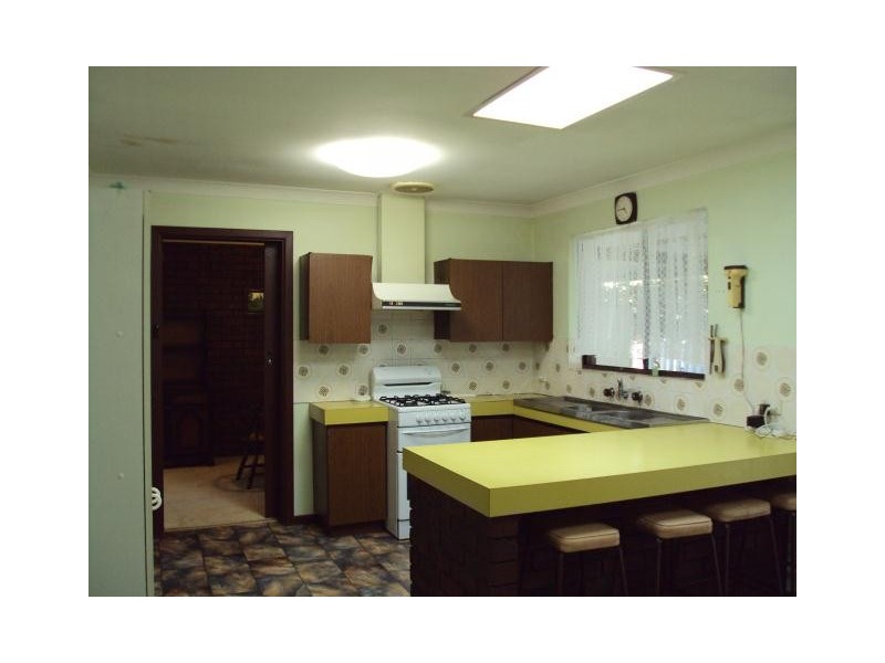 6 Range Court, High Wycombe WA 6057