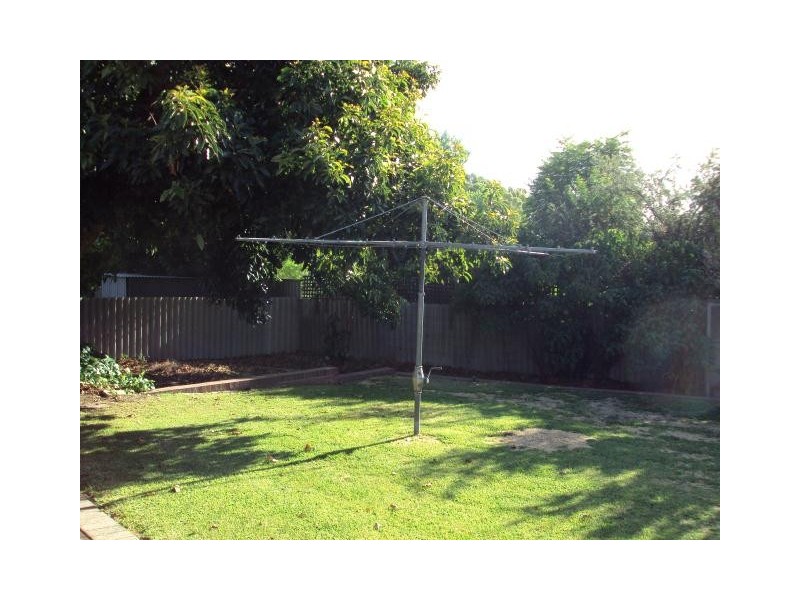 6 Range Court, High Wycombe WA 6057