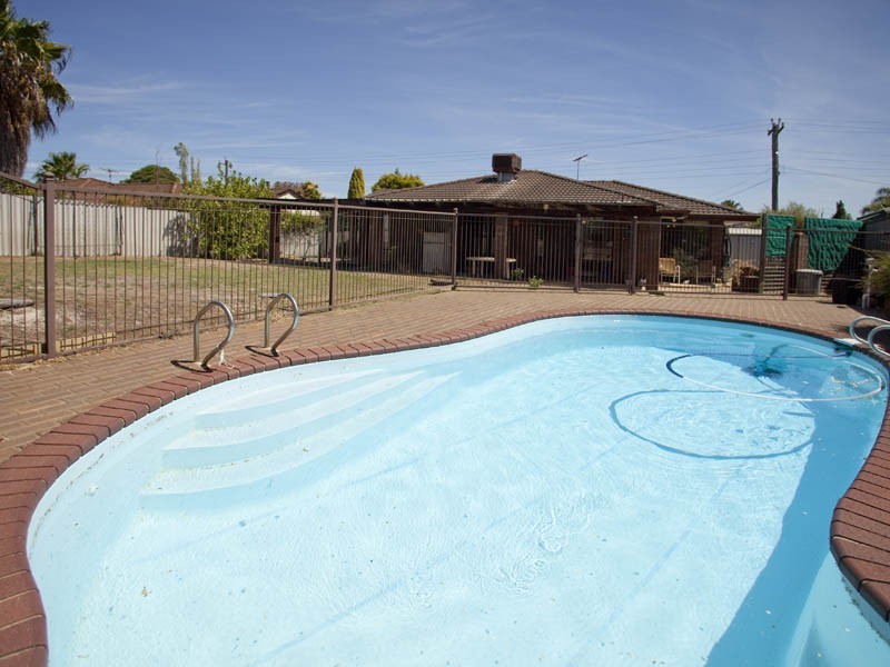 41 Marshall Road, High Wycombe WA 6057