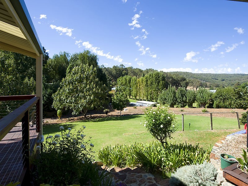 70 Lawnbrook Rd East, Bickley WA 6076