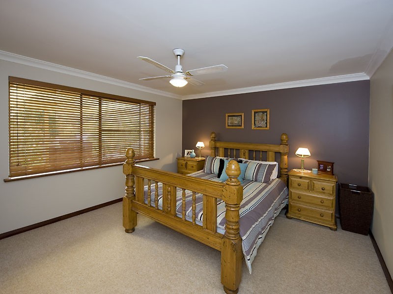 70 Lawnbrook Rd East, Bickley WA 6076