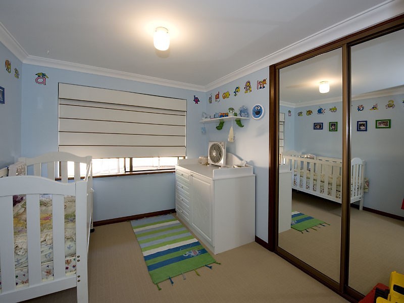 70 Lawnbrook Rd East, Bickley WA 6076