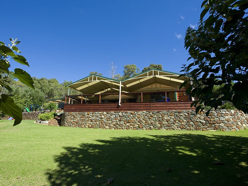 70 Lawnbrook Rd East, Bickley WA 6076
