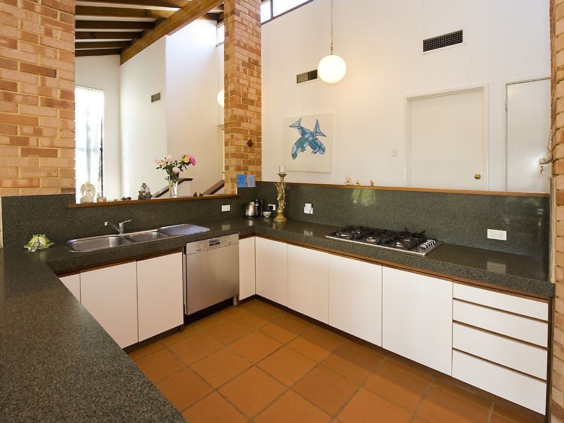 1 Gray Road, Gooseberry Hill WA 6076