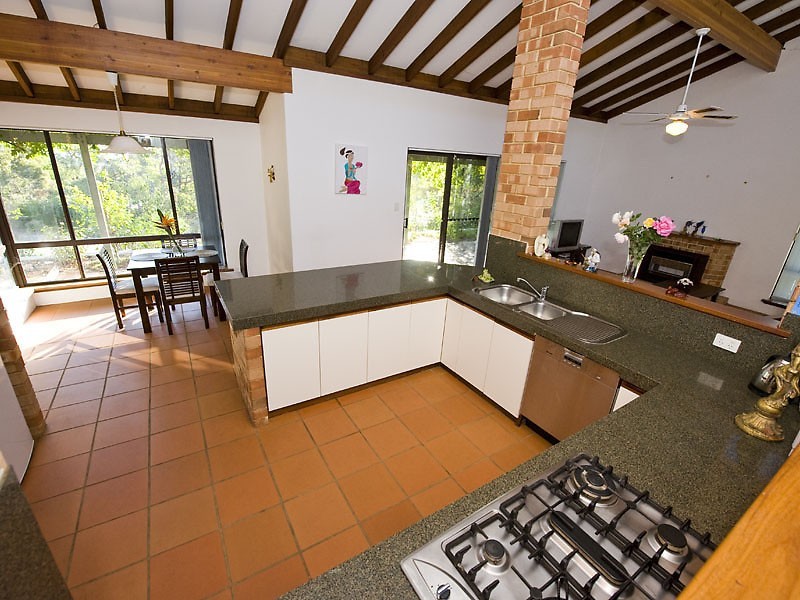 1 Gray Road, Gooseberry Hill WA 6076