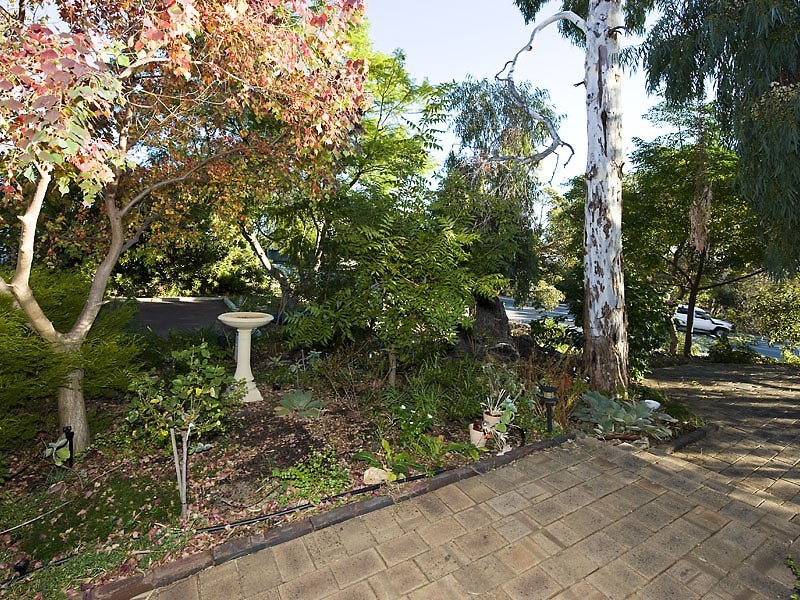 1 Gray Road, Gooseberry Hill WA 6076