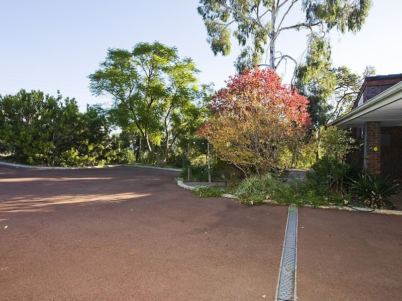 1 Gray Road, Gooseberry Hill WA 6076