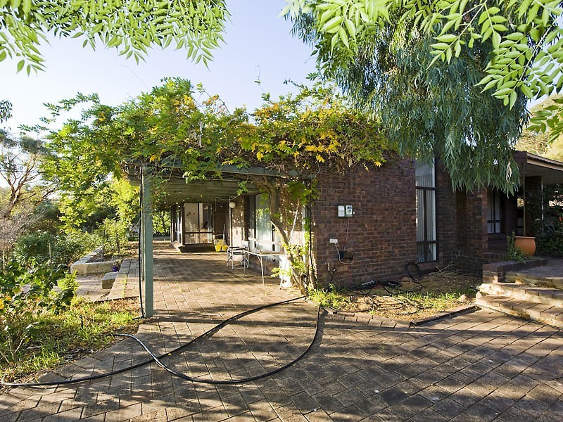 1 Gray Road, Gooseberry Hill WA 6076