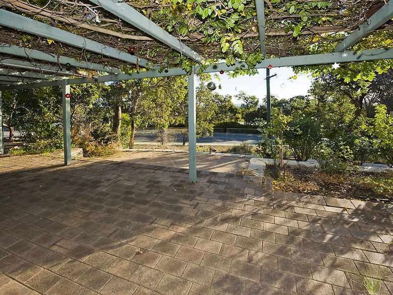 1 Gray Road, Gooseberry Hill WA 6076