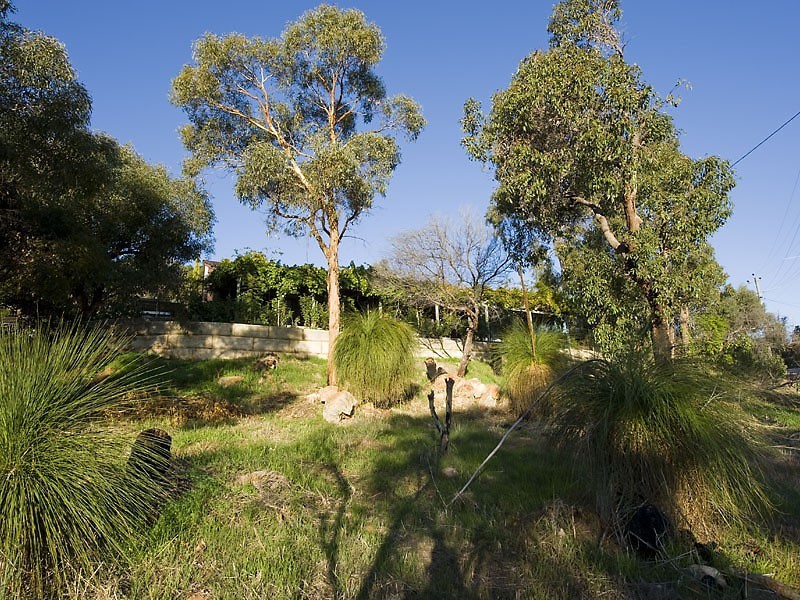 1 Gray Road, Gooseberry Hill WA 6076