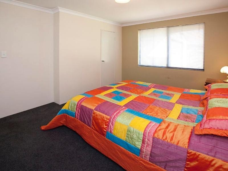 4 Foxglove Avenue, High Wycombe WA 6057