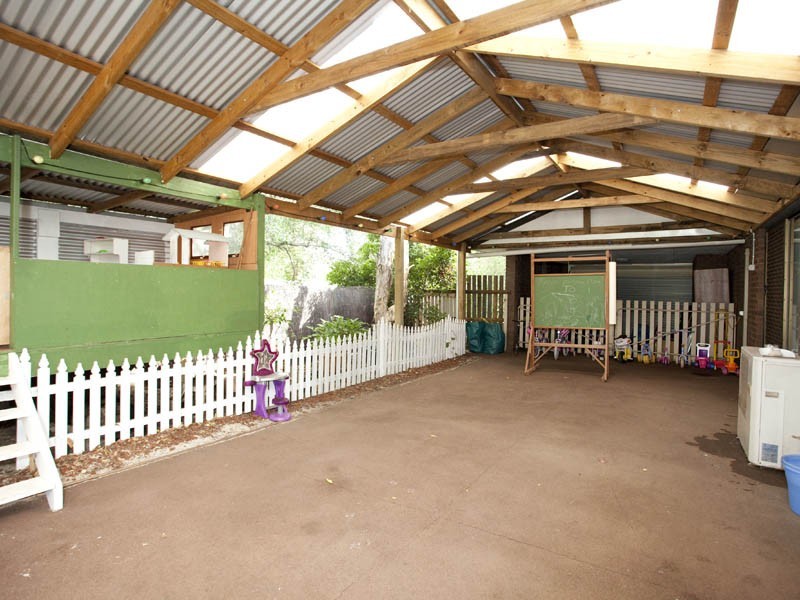 41 Lyndhurst Road, Kalamunda WA 6076