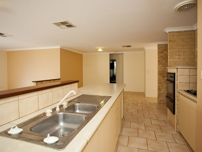 25 Regelia Turn, Ellenbrook WA 6069