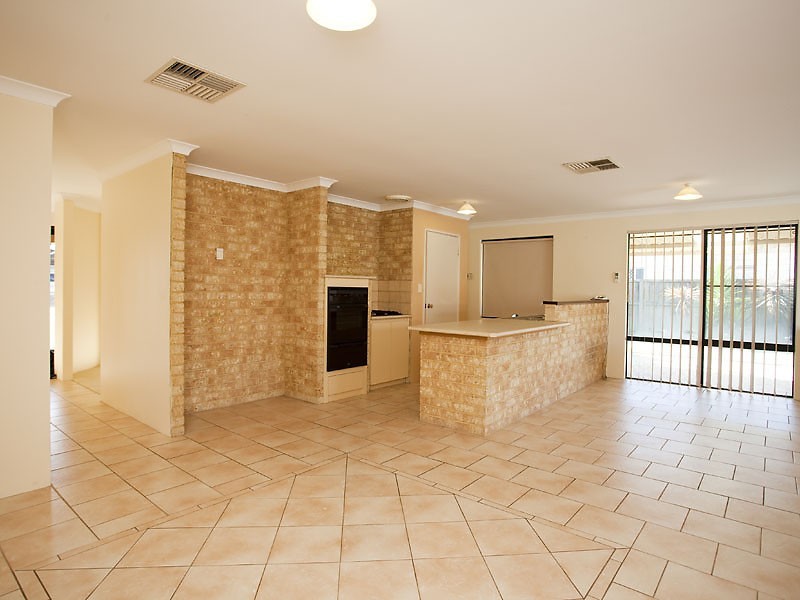 25 Regelia Turn, Ellenbrook WA 6069