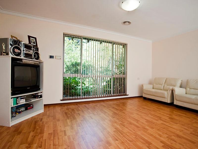 15  Berle Way, High Wycombe WA 6057